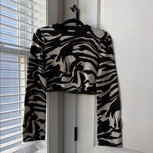 Black and White Zebra Print Women's Cropped Sweater